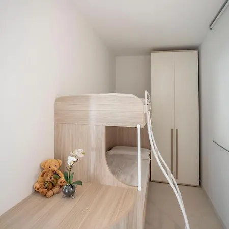 Daire Valarin Roma, Luxury & Wellness, Vercana